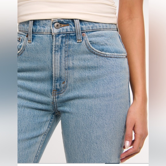Abercrombie & Fitch 90’s Relaxed women’s jeans - Picture 5 of 9